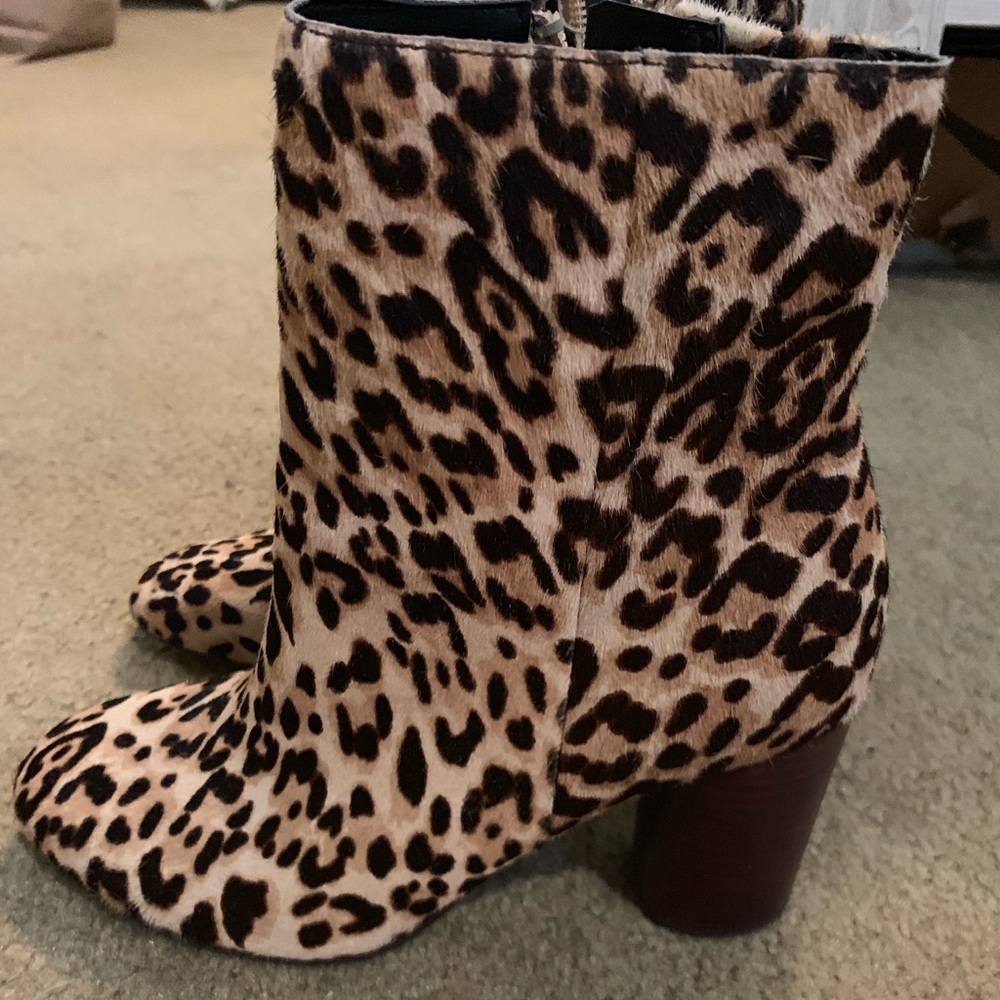 Sam Edelman animal print bootie never worn